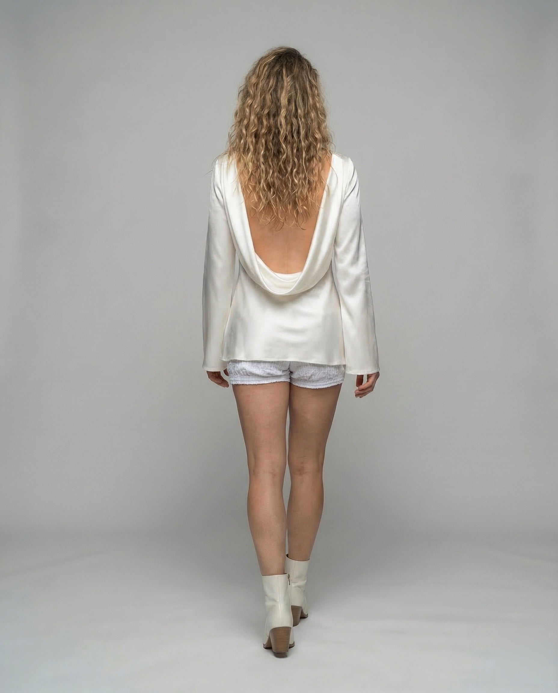 Product 15539131711818 - back_view