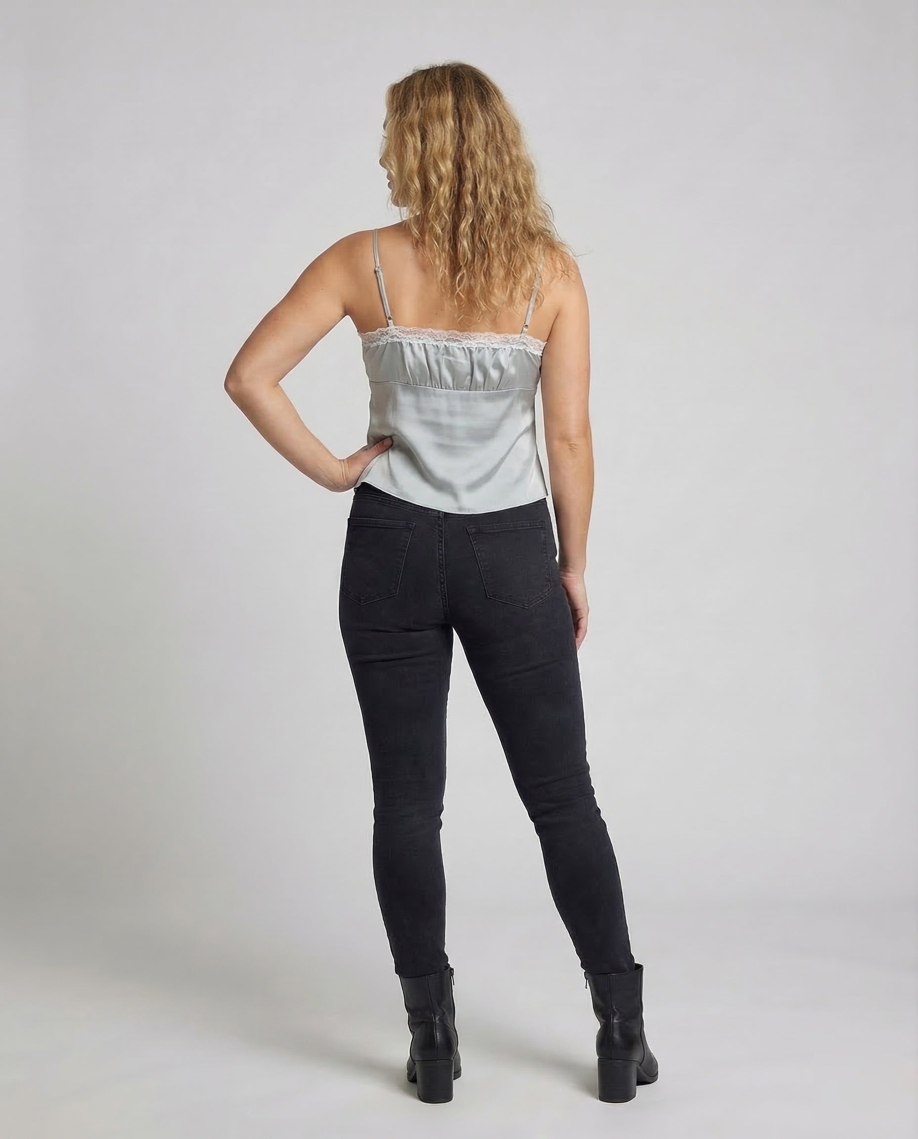 Product 15539139838282 - back_view