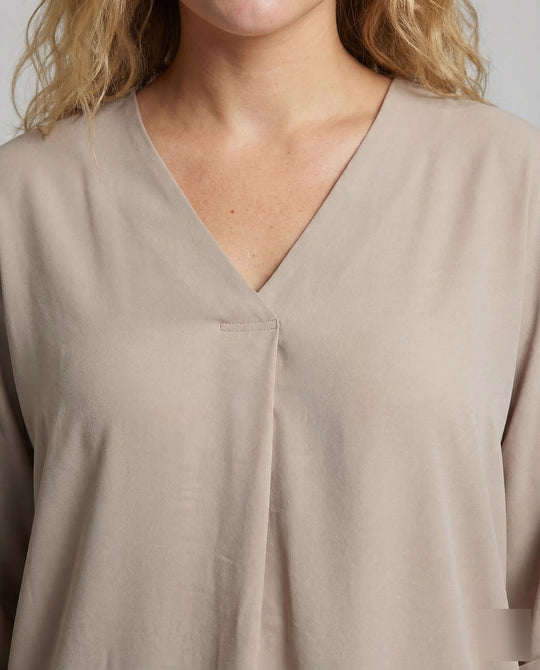 Product 15540669186378 - close_up_detail