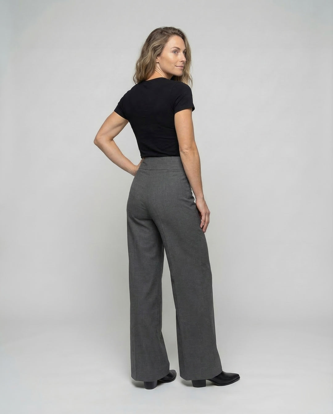 Product 15540678361418 - back_view