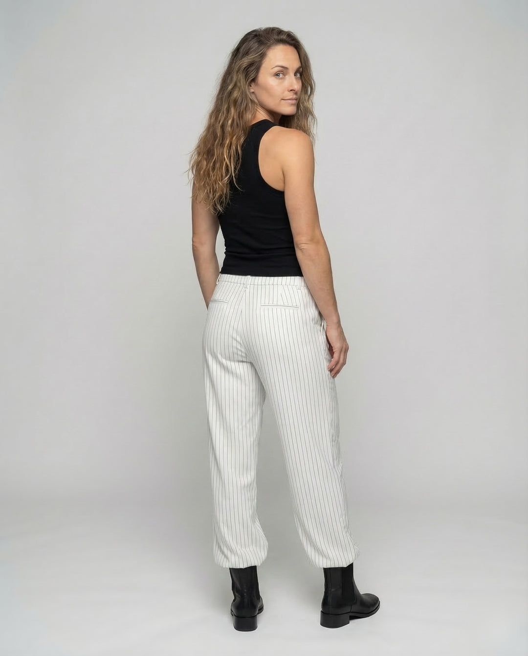 Product 15540682686794 - back_view