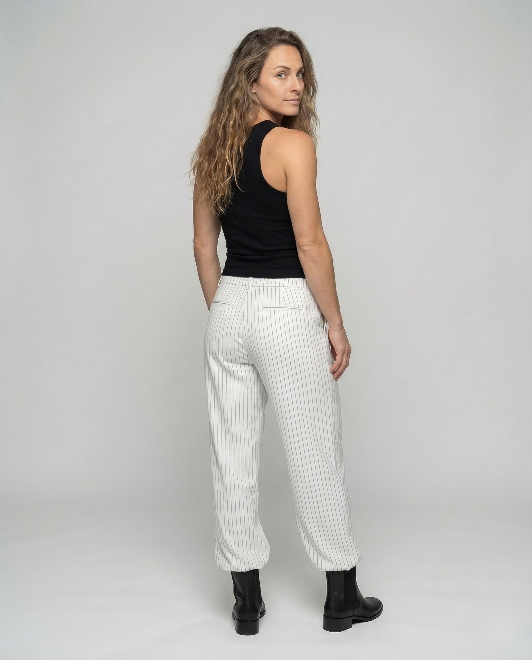 Product 15540682686794 - back_view