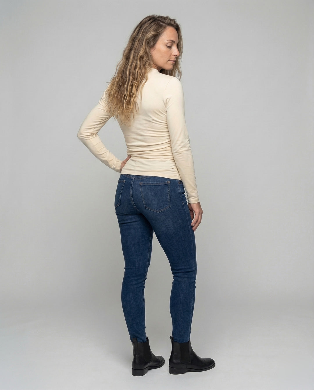 Product 15540731183434 - back_view