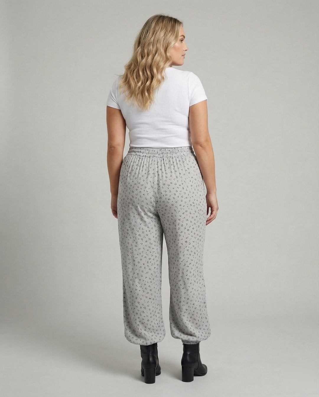 Product 15540737343818 - back_view