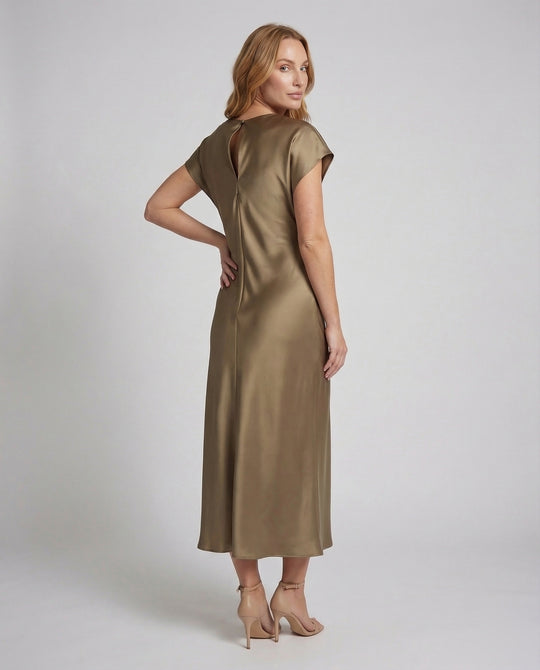 Product 15546815840586 - back_view