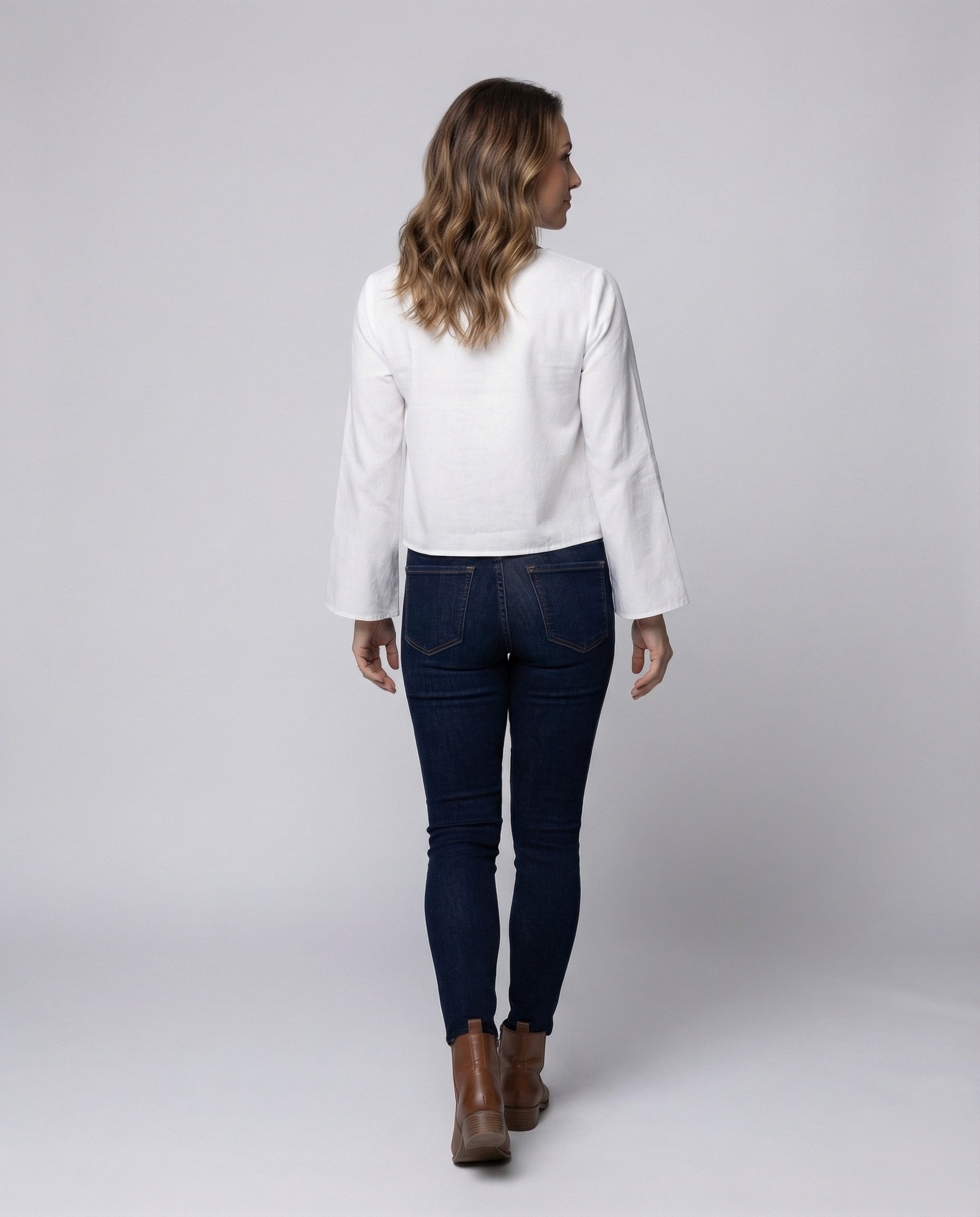 Product 15546873020746 - back_view