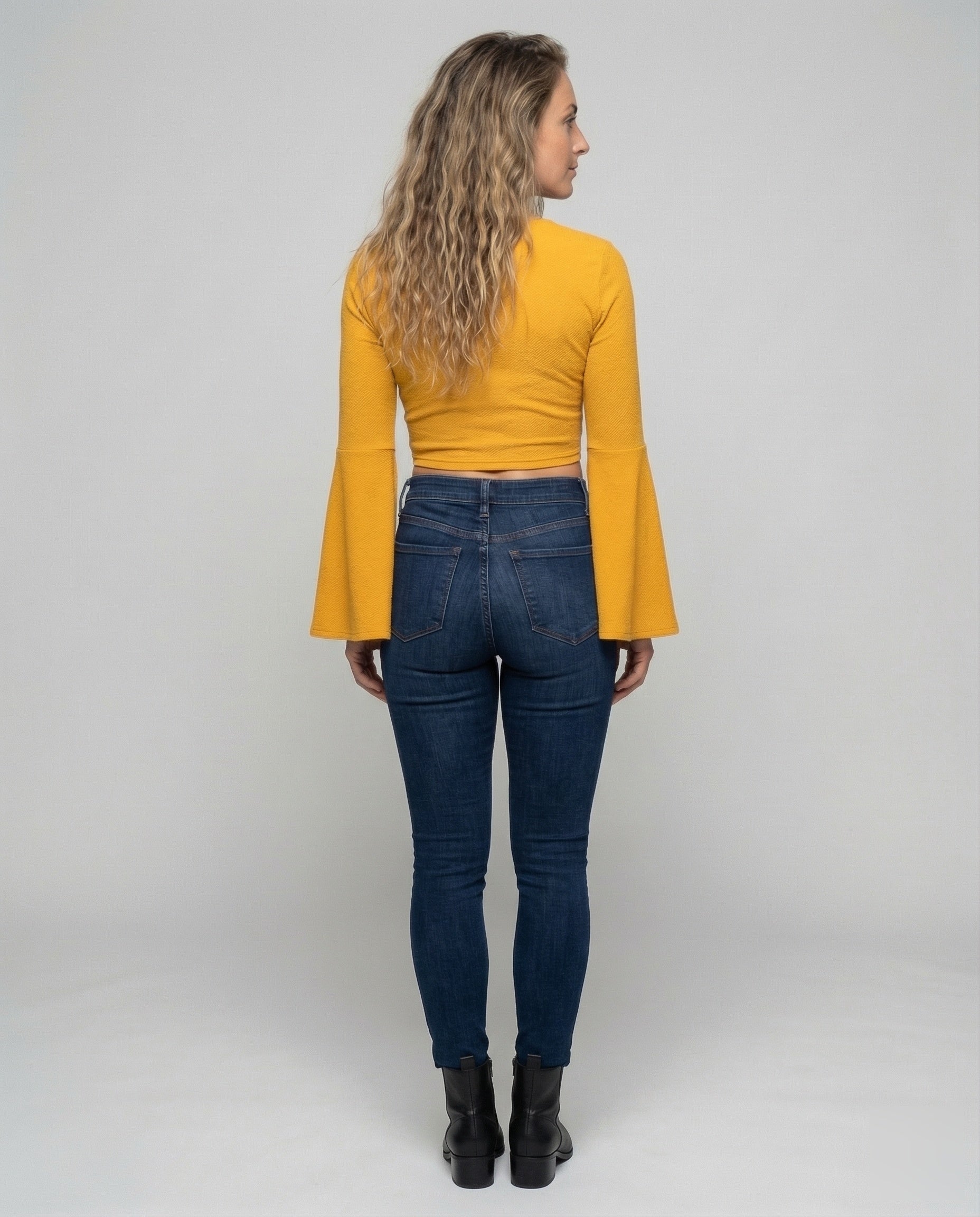 Product 15548854042954 - back_view