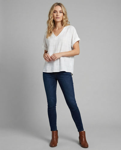 Damen legere weite Leinenmix-Bluse.