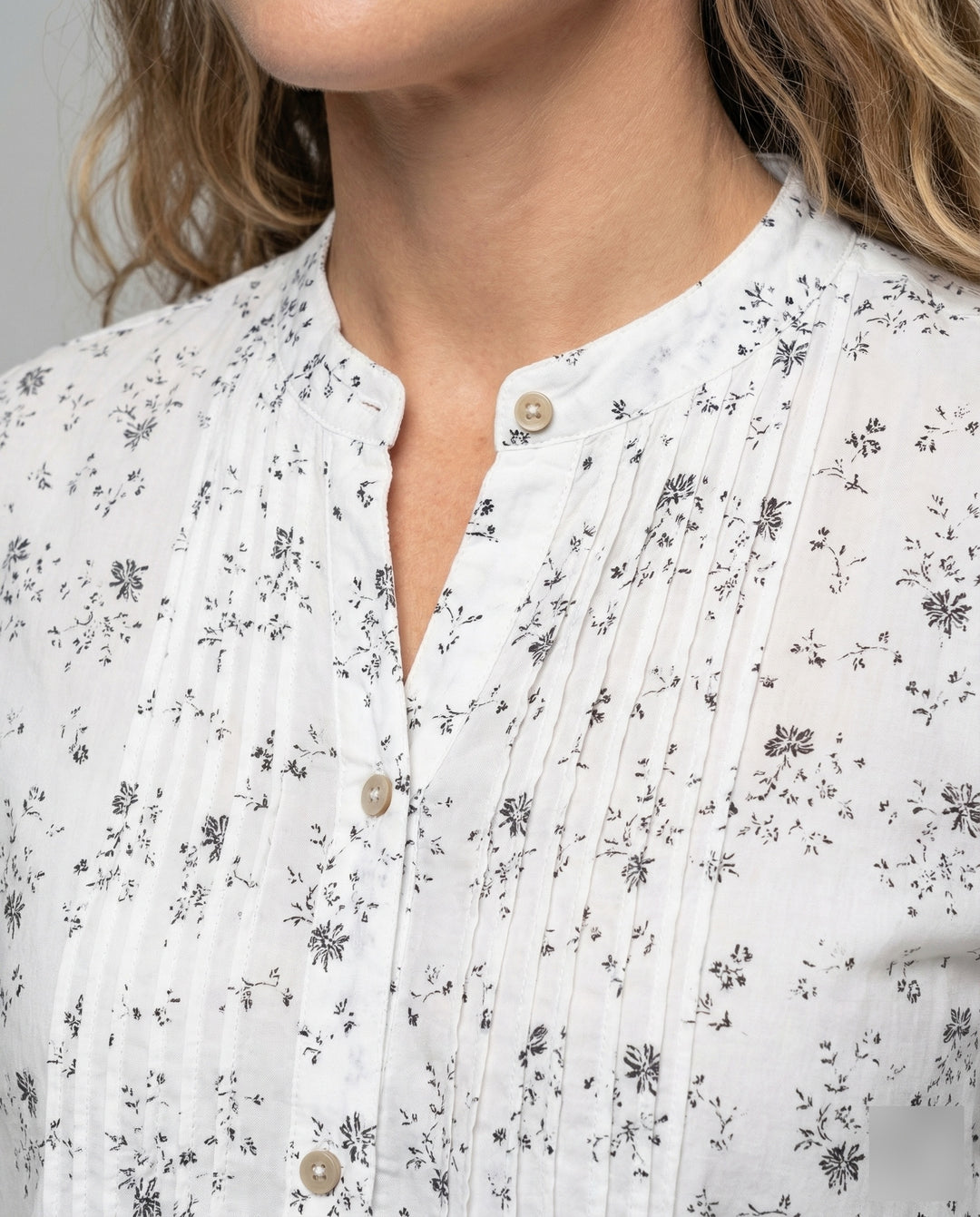 Damen leichte Leinen-Tunika mit floralem Print.