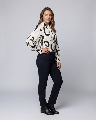 Damen T-Shirt-Set aus Baumwollmix mit taillierter Passform.