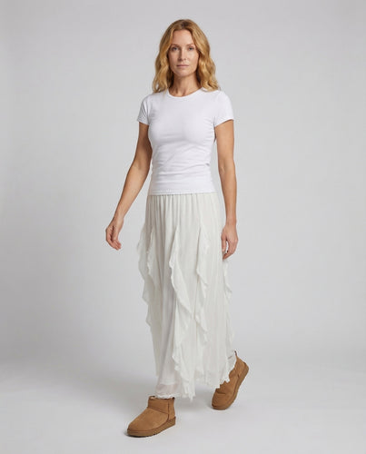 Damen Relax-Palazzohose mit breitem Umschlagbund und konturierter Hüftpartie.