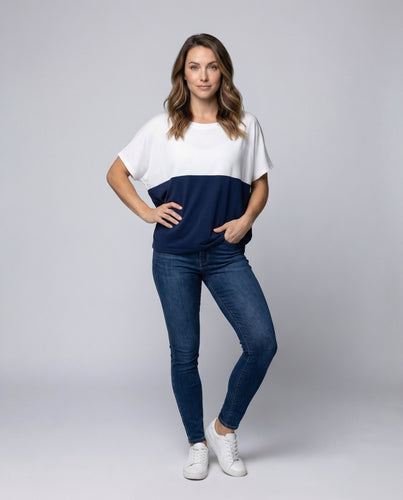 Damen elegante Bluse mit Stehkragen und Manschettenärmeln.