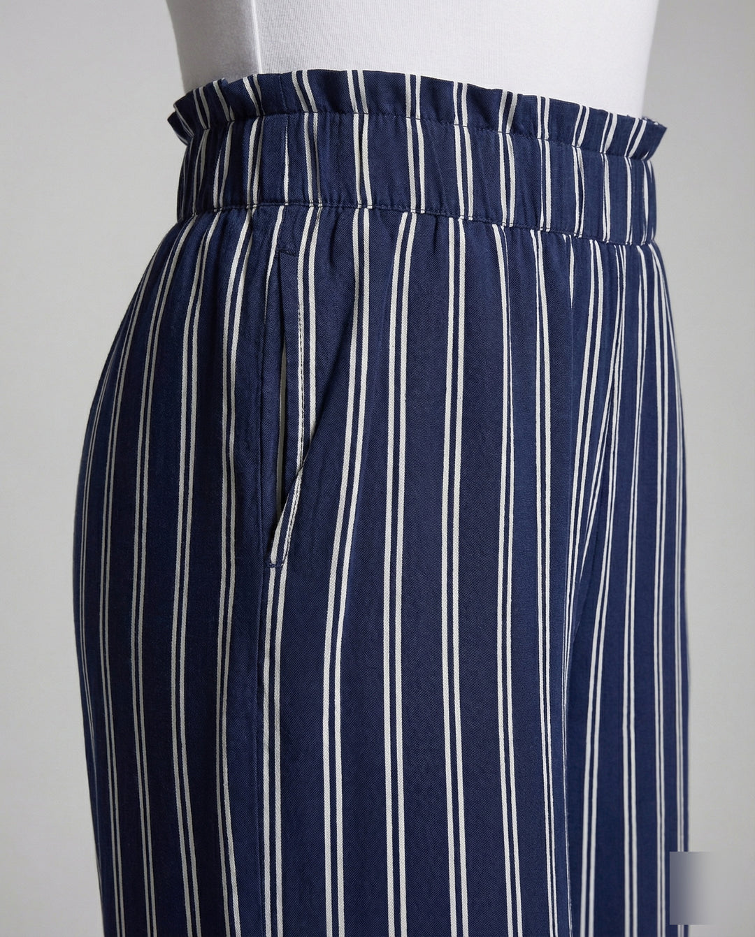 Product 15548908568906 - close_up_detail