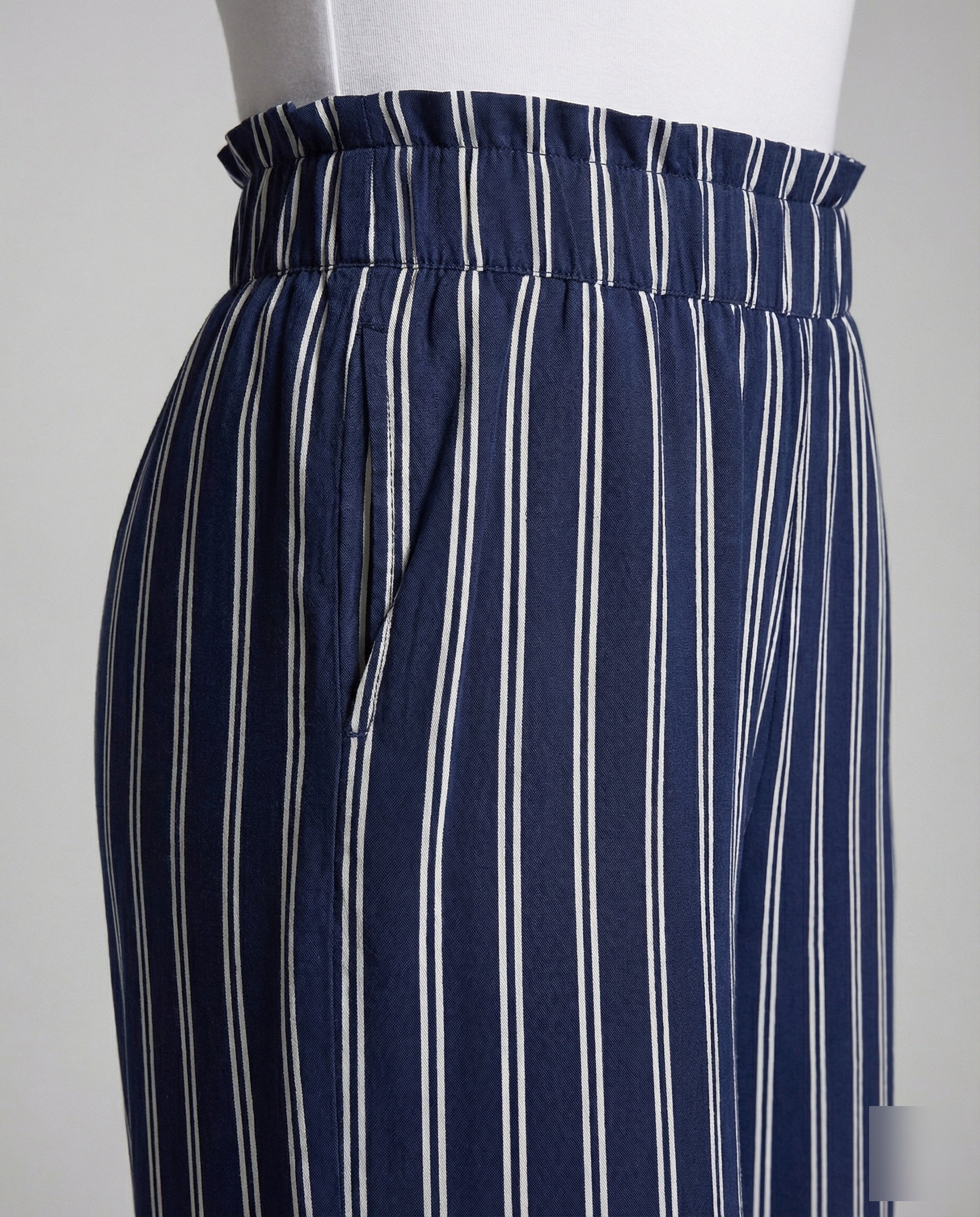 Product 15548908568906 - close_up_detail