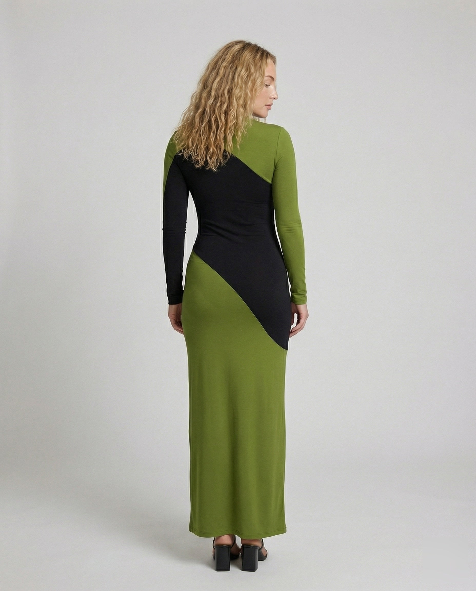 Product 15552437780810 - back_view