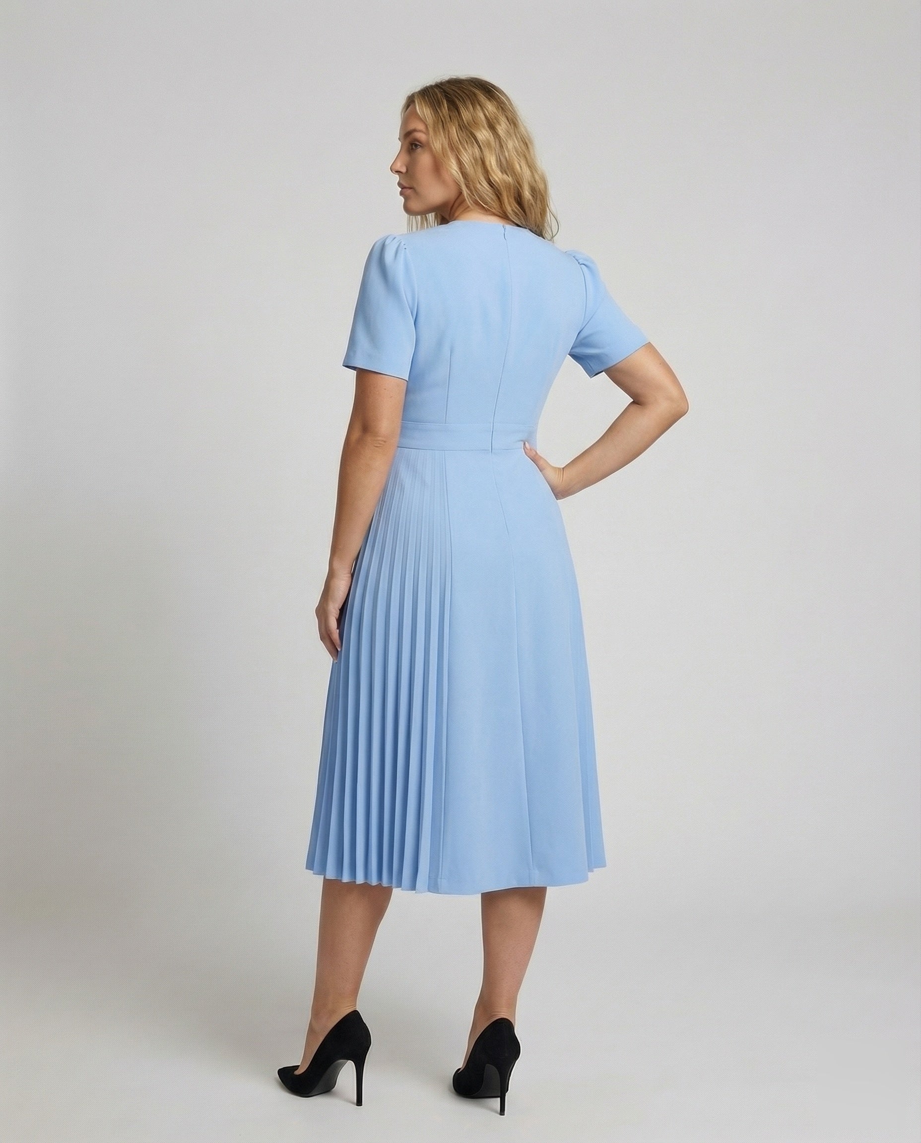 Product 15552437911882 - back_view