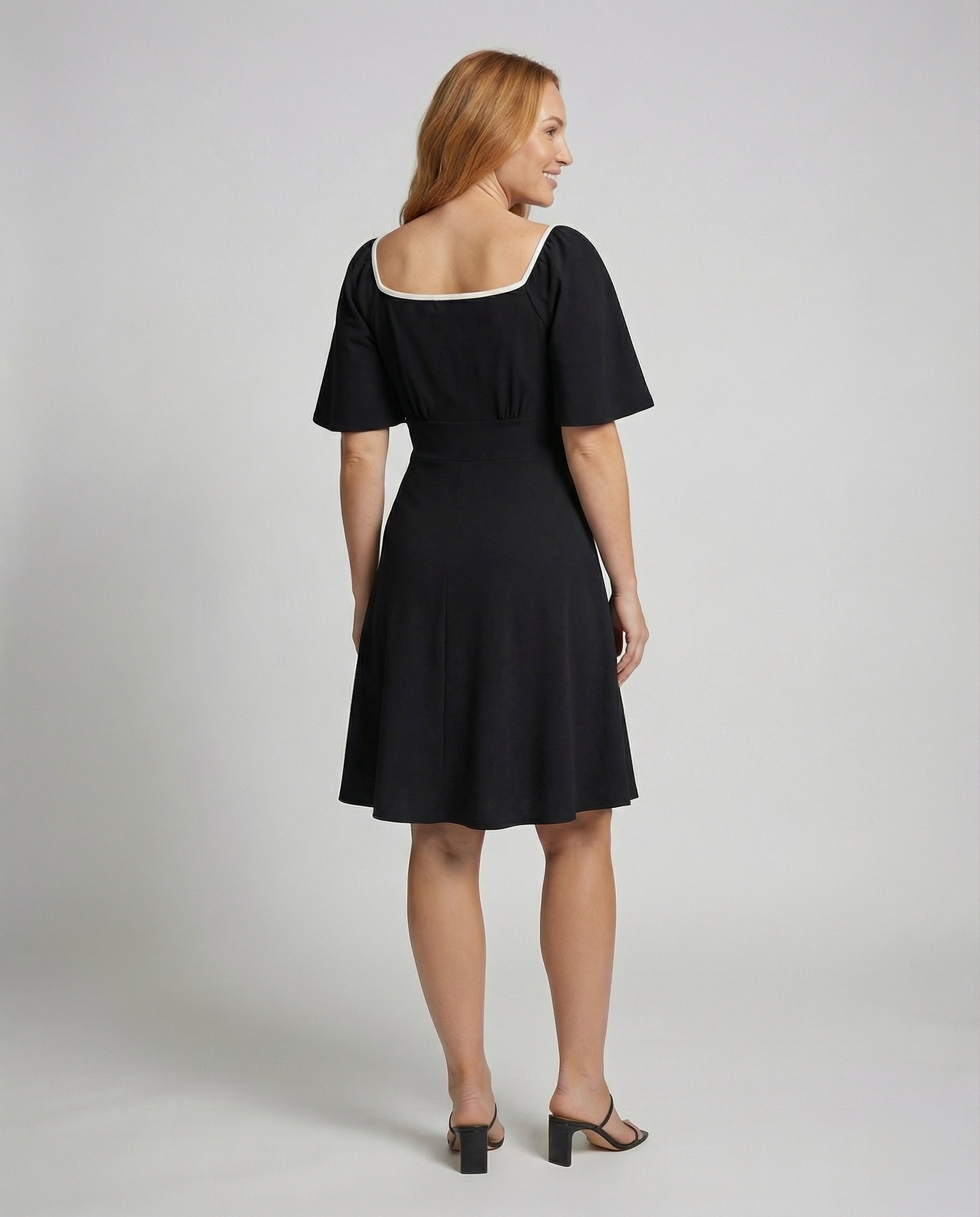 Product 15552444662090 - back_view