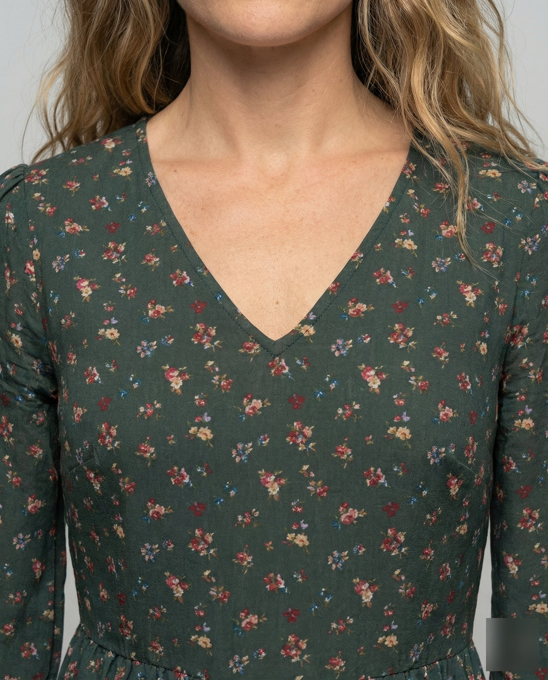 Product 15552445841738 - close_up_detail