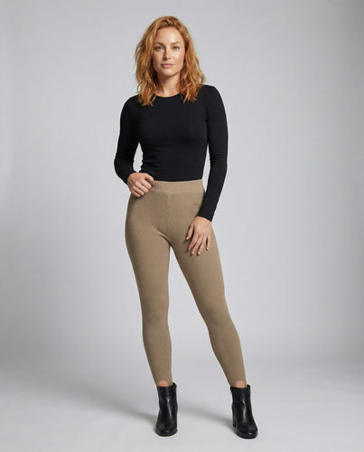 Damen hochgeschnittene Strick-Leggings mit Knöchelschlitz