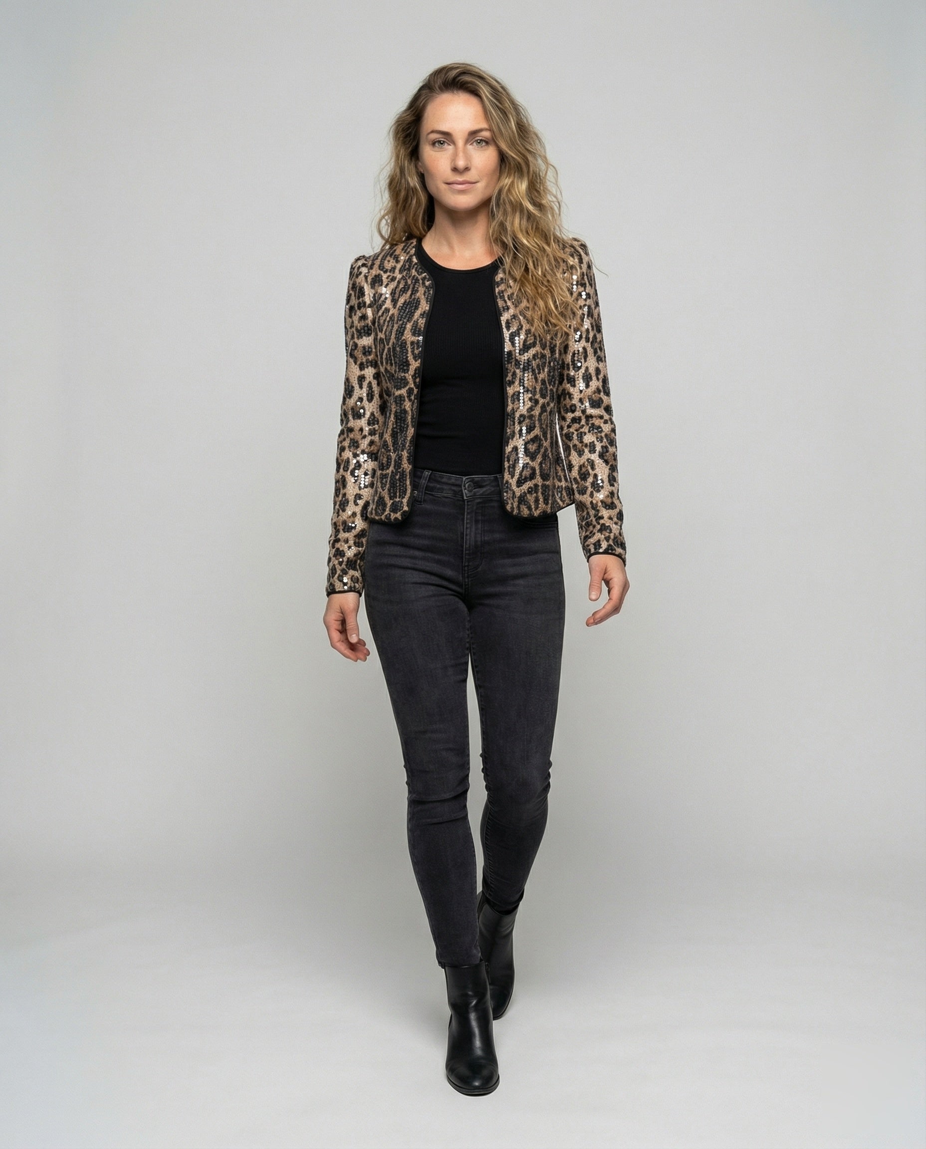 Product 15554216067402 - full_body_front