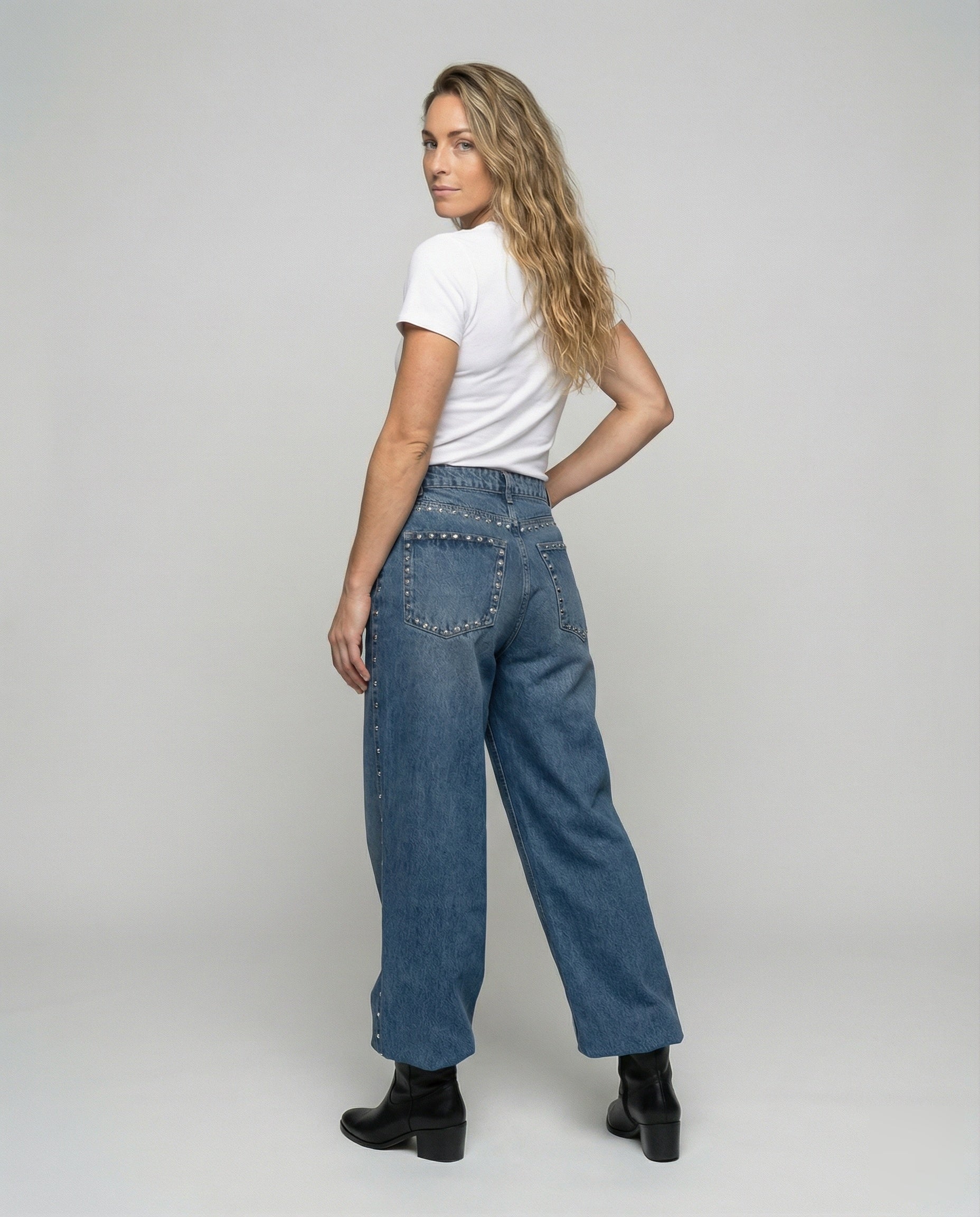 Product 15554235597130 - back_view