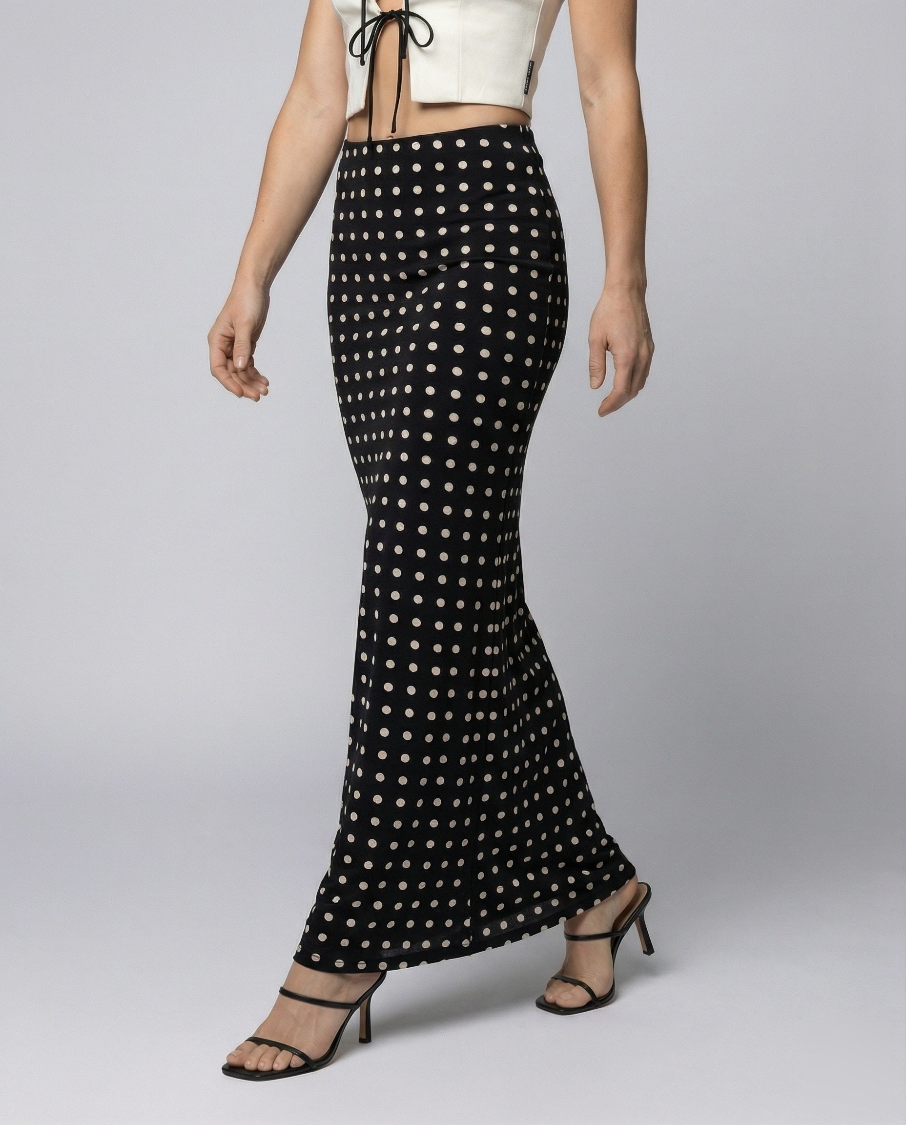 Product 15559275643210 - lower_body