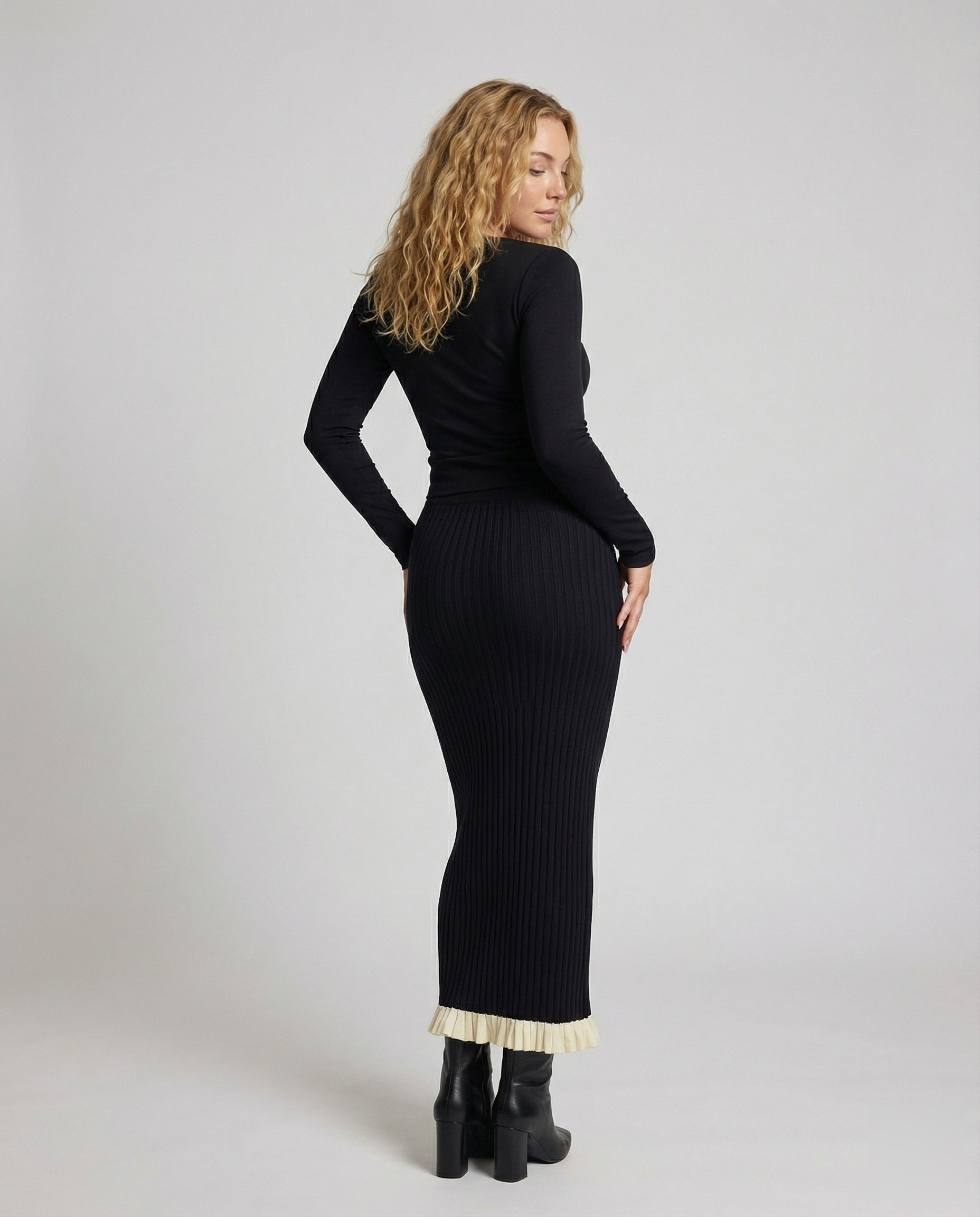 Product 15559275741514 - back_view