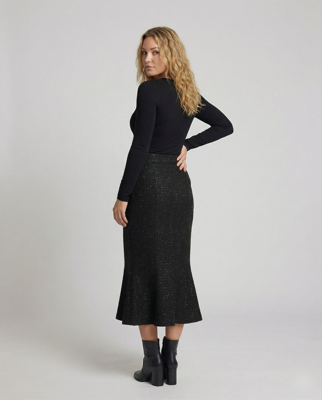 Product 15559275774282 - back_view