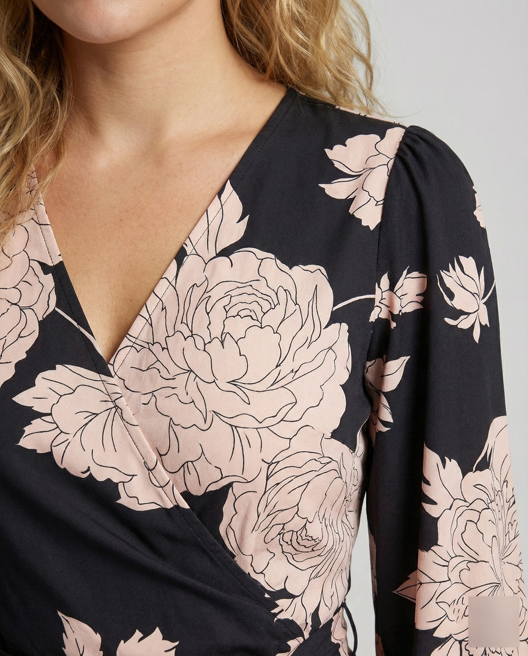 Product 15560949498186 - close_up_detail