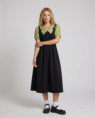 Damen Klassische Taillierte-A-Linie Latzkleid