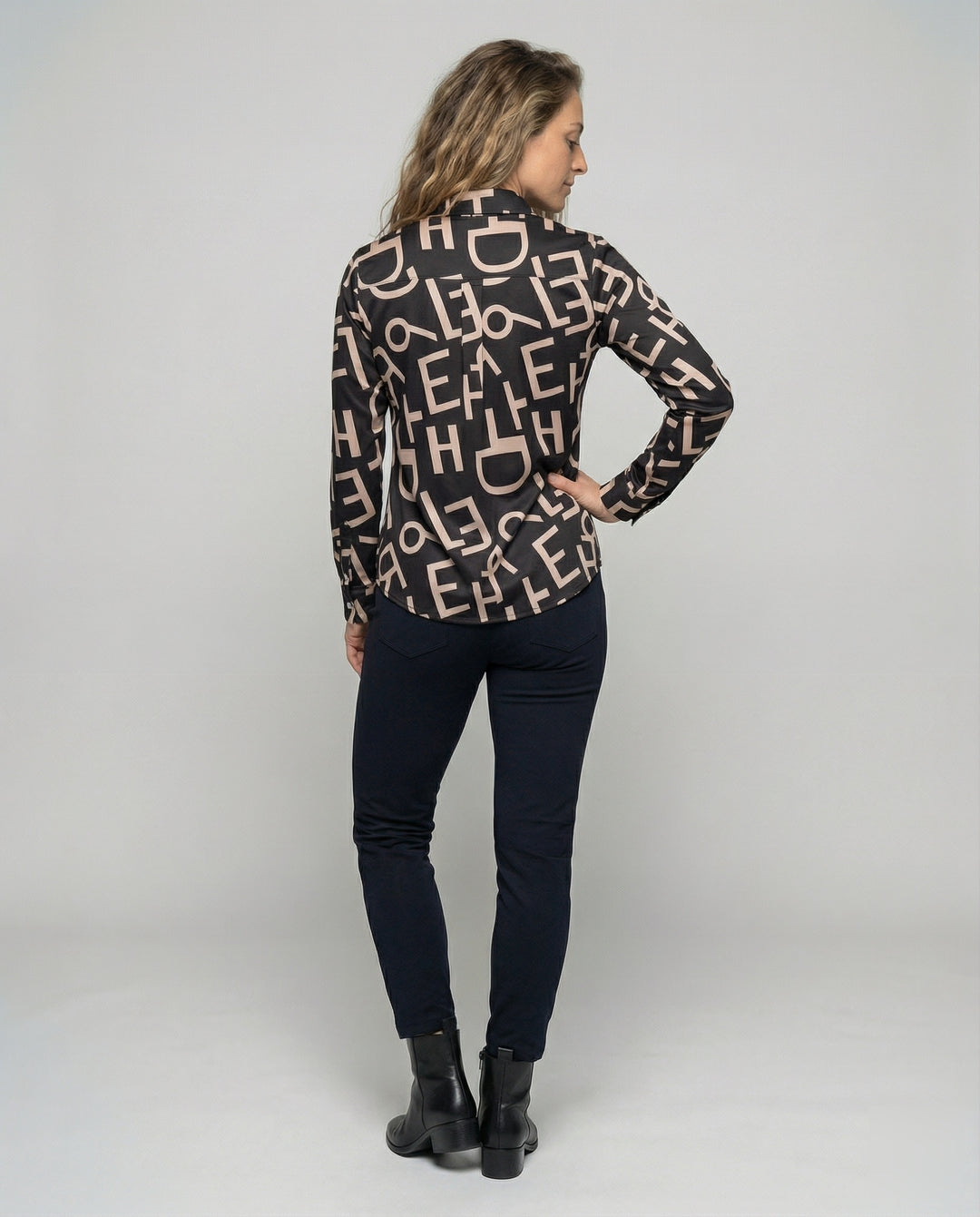 Product 15564292817226 - back_view