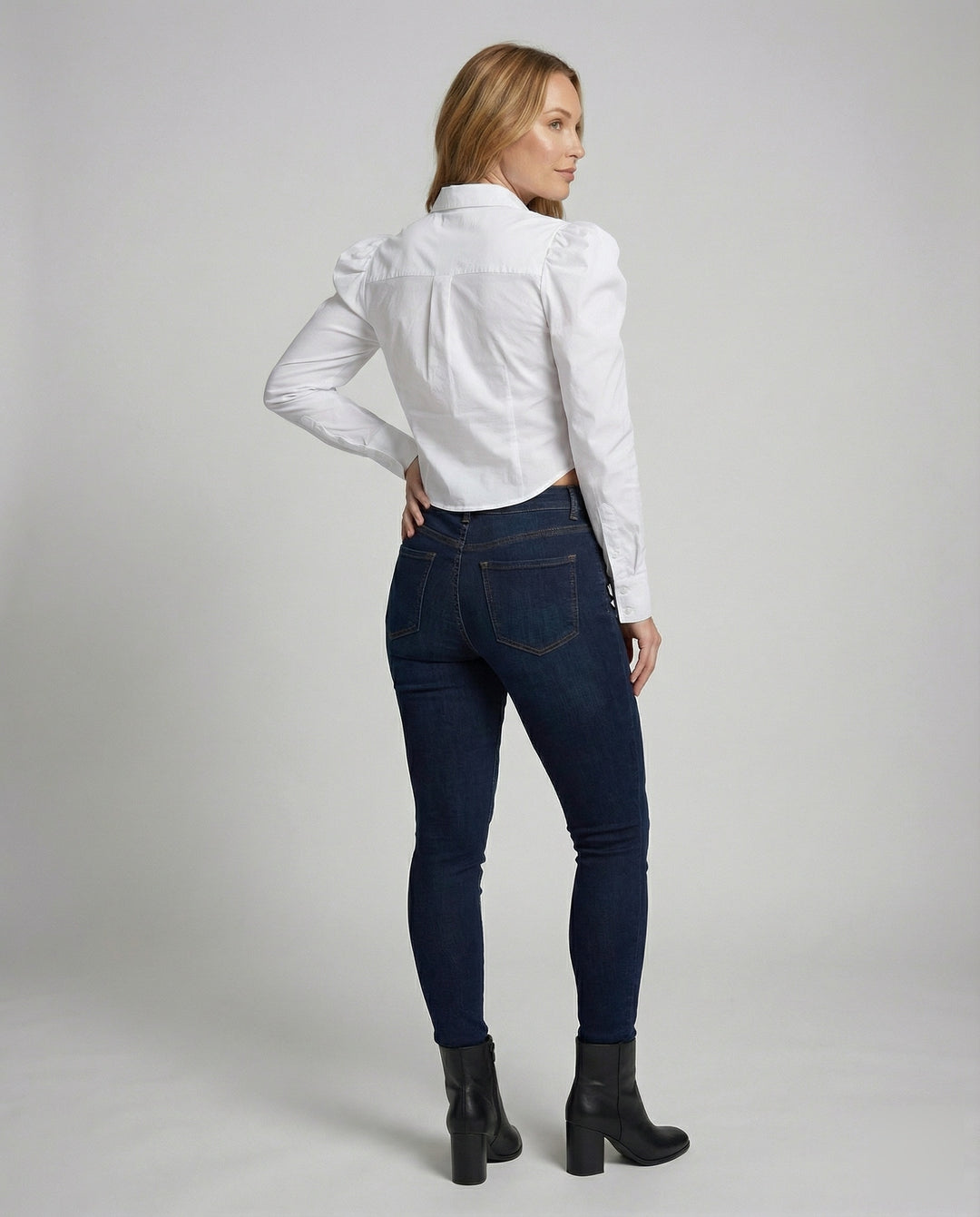 Product 15564300812618 - back_view