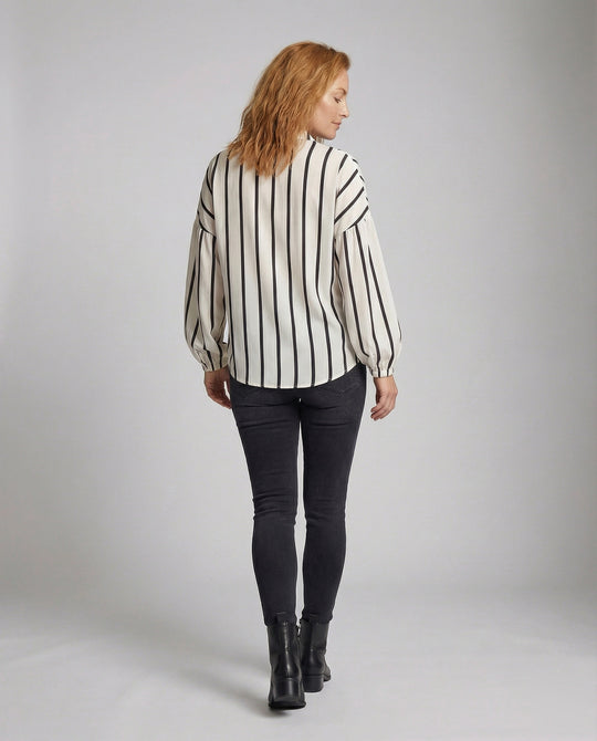 Product 15564304253258 - back_view