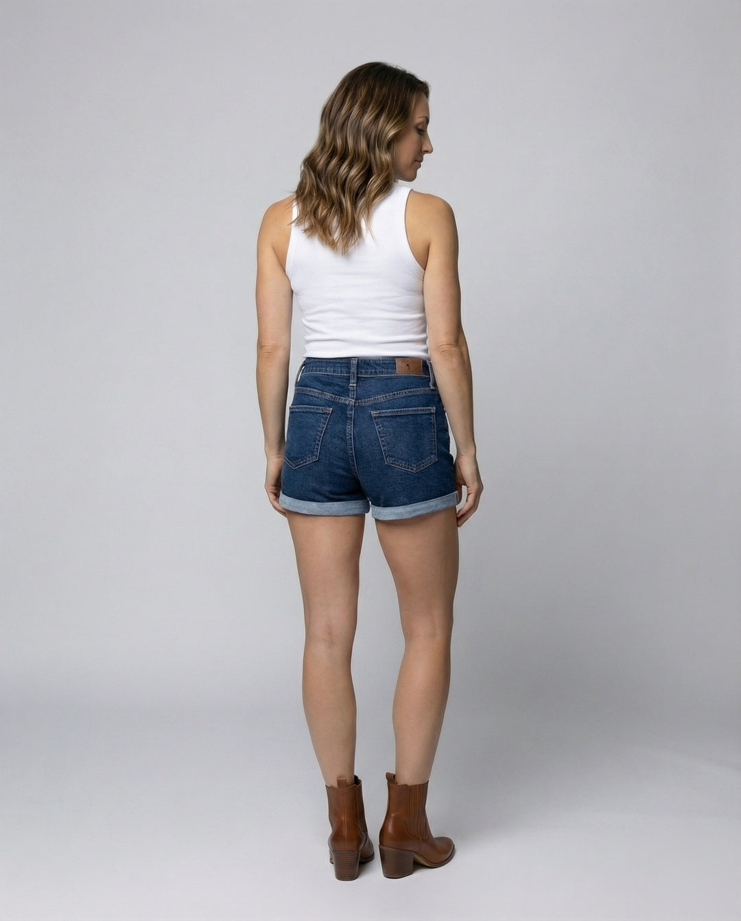 Product 15564306383178 - back_view
