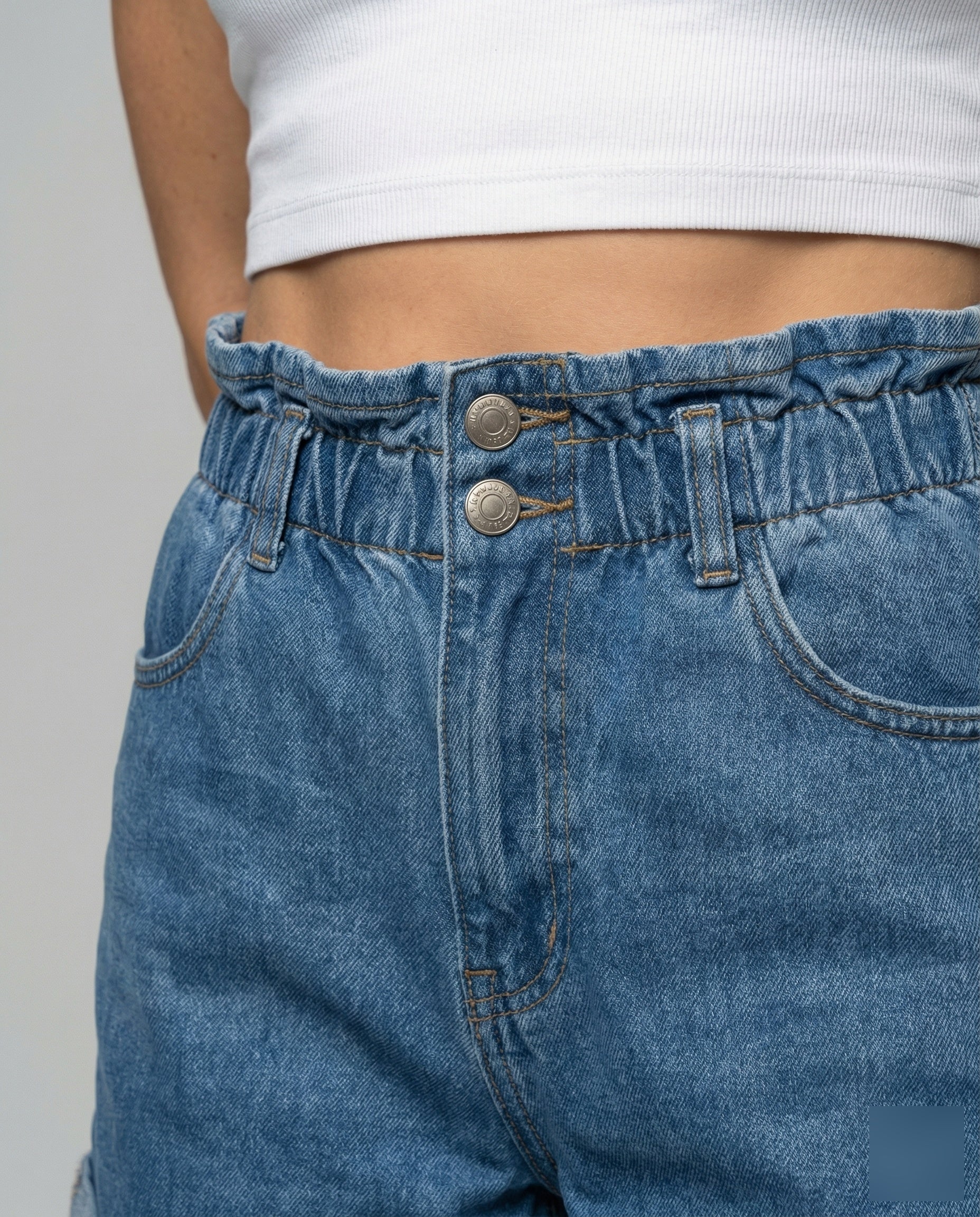 Product 15564306776394 - close_up_detail