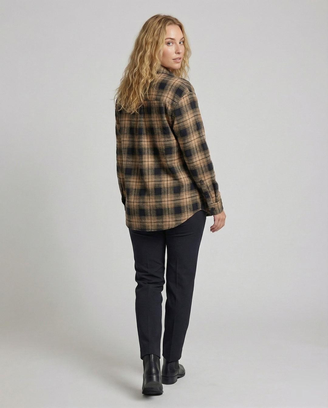 Product 15564309332298 - back_view