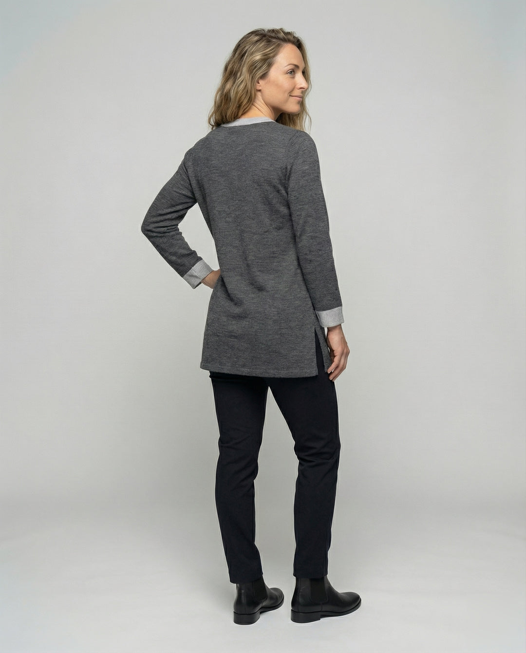 Product 15564316180810 - back_view