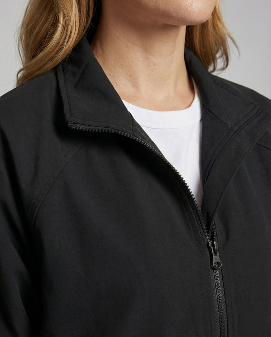 Product 15564319097162 - close_up_detail