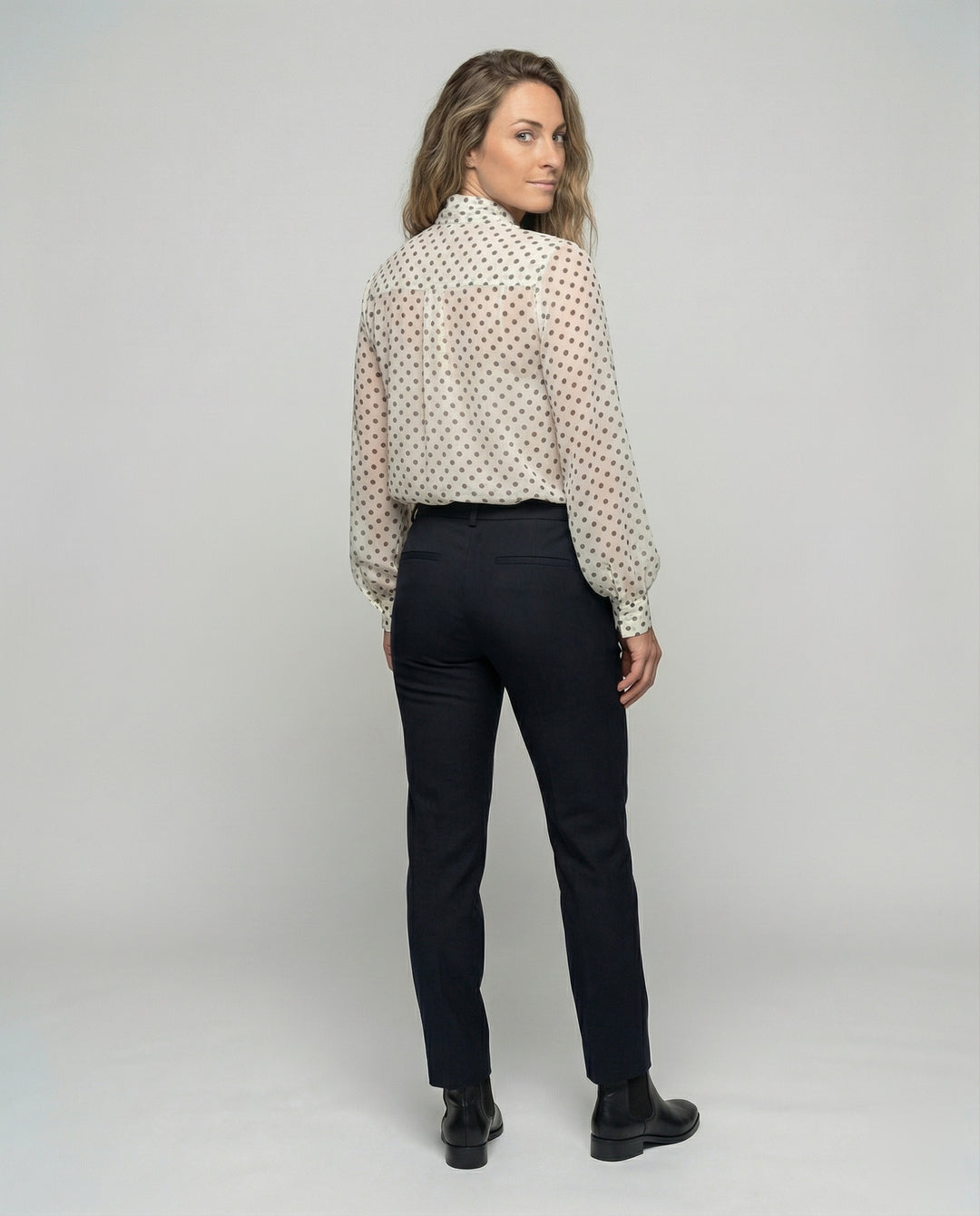 Product 15564323029322 - back_view