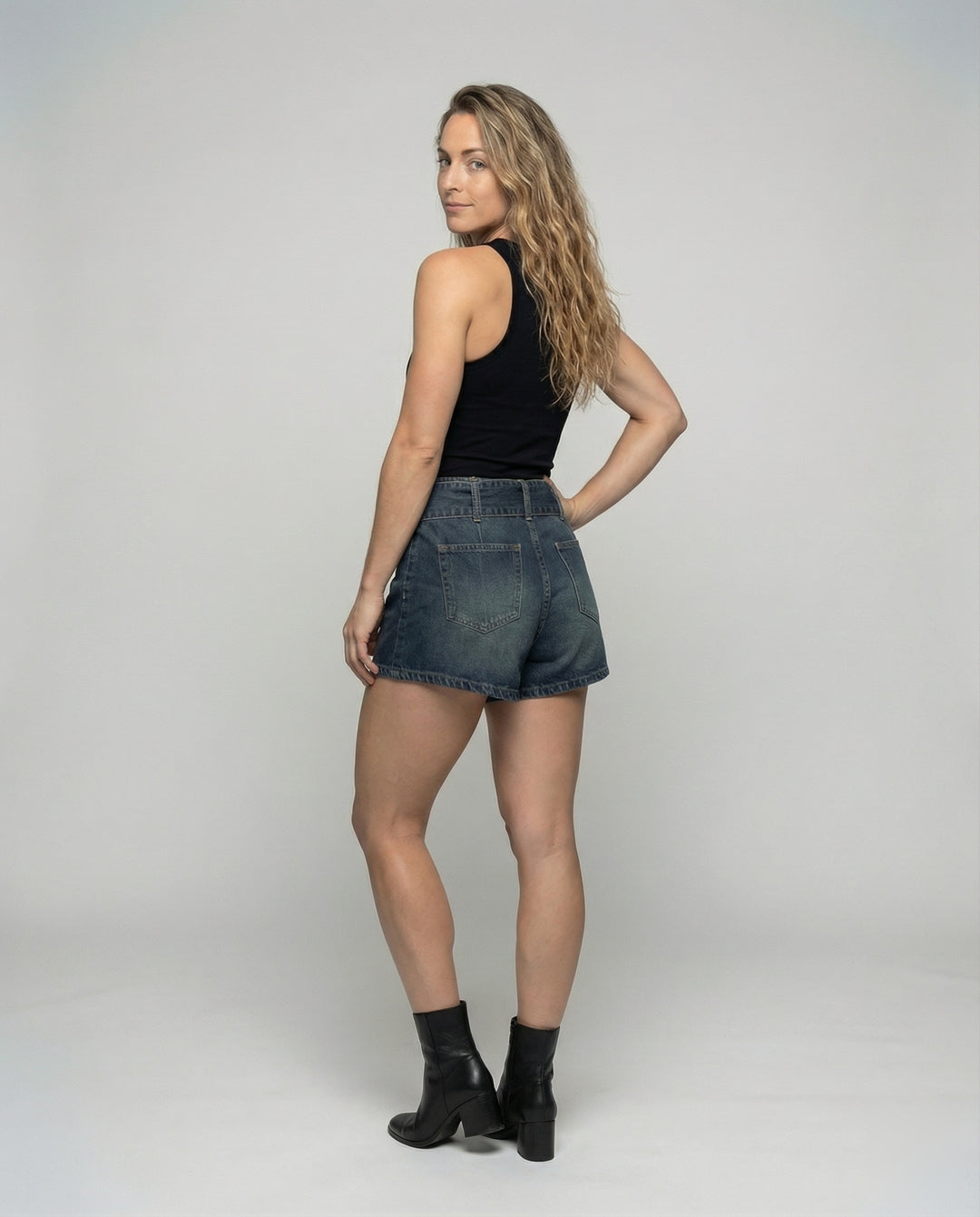 Product 15564330991946 - back_view