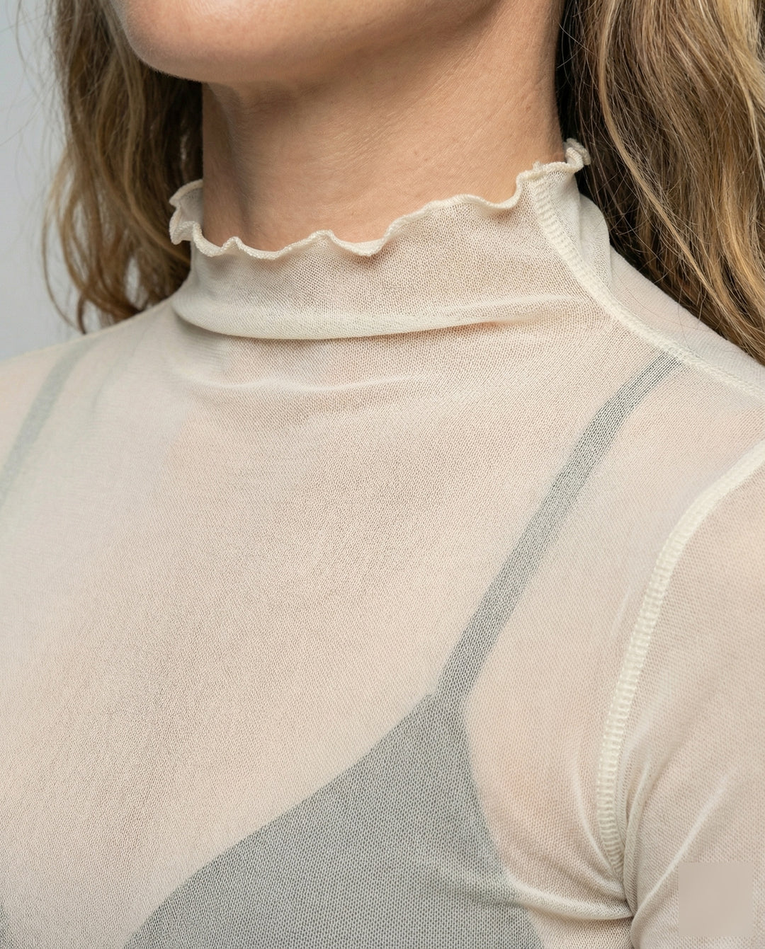 Product 15564338987338 - close_up_detail