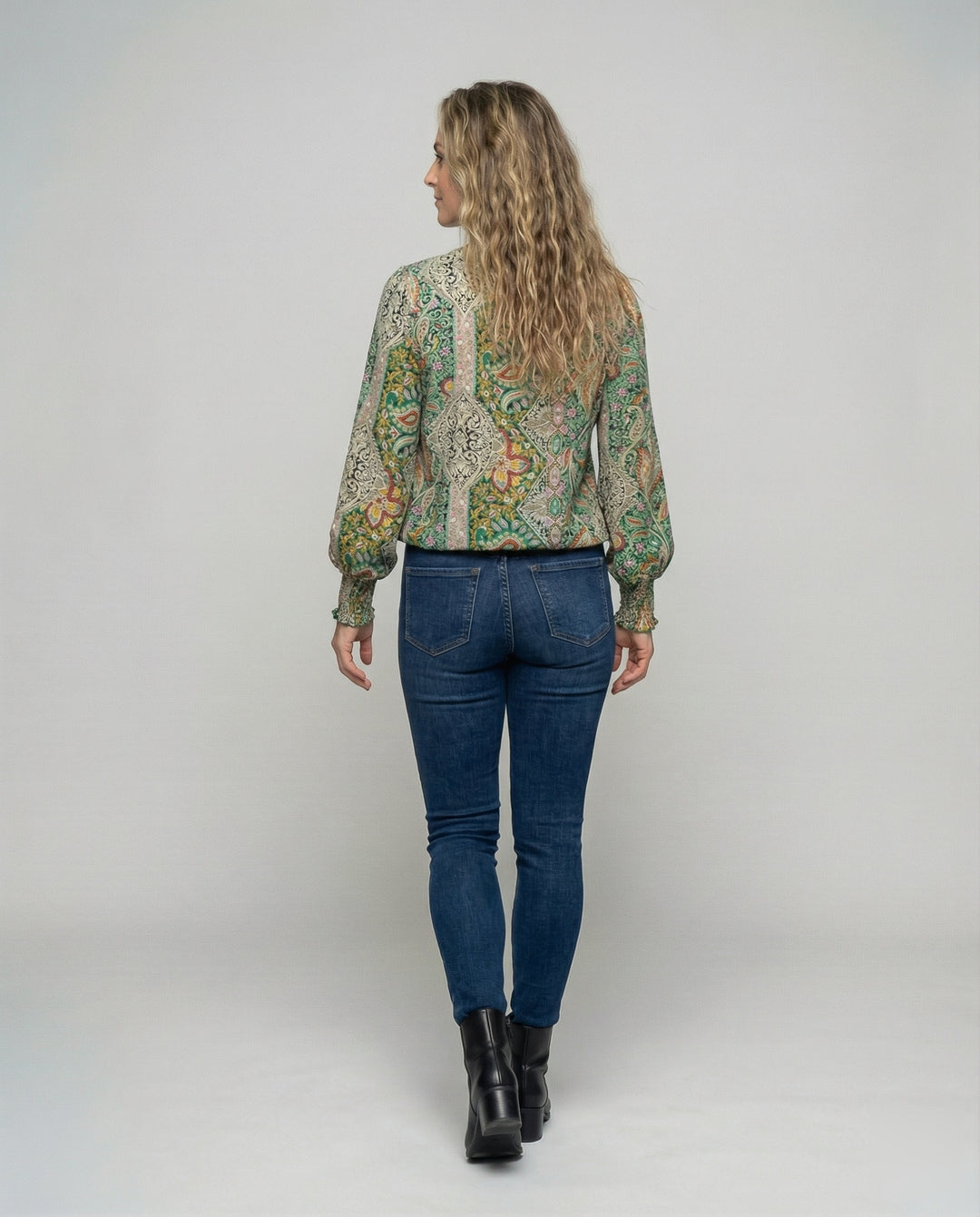Product 15564340429130 - back_view