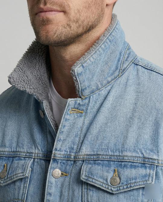 Product 15564351013194 - close_up_detail