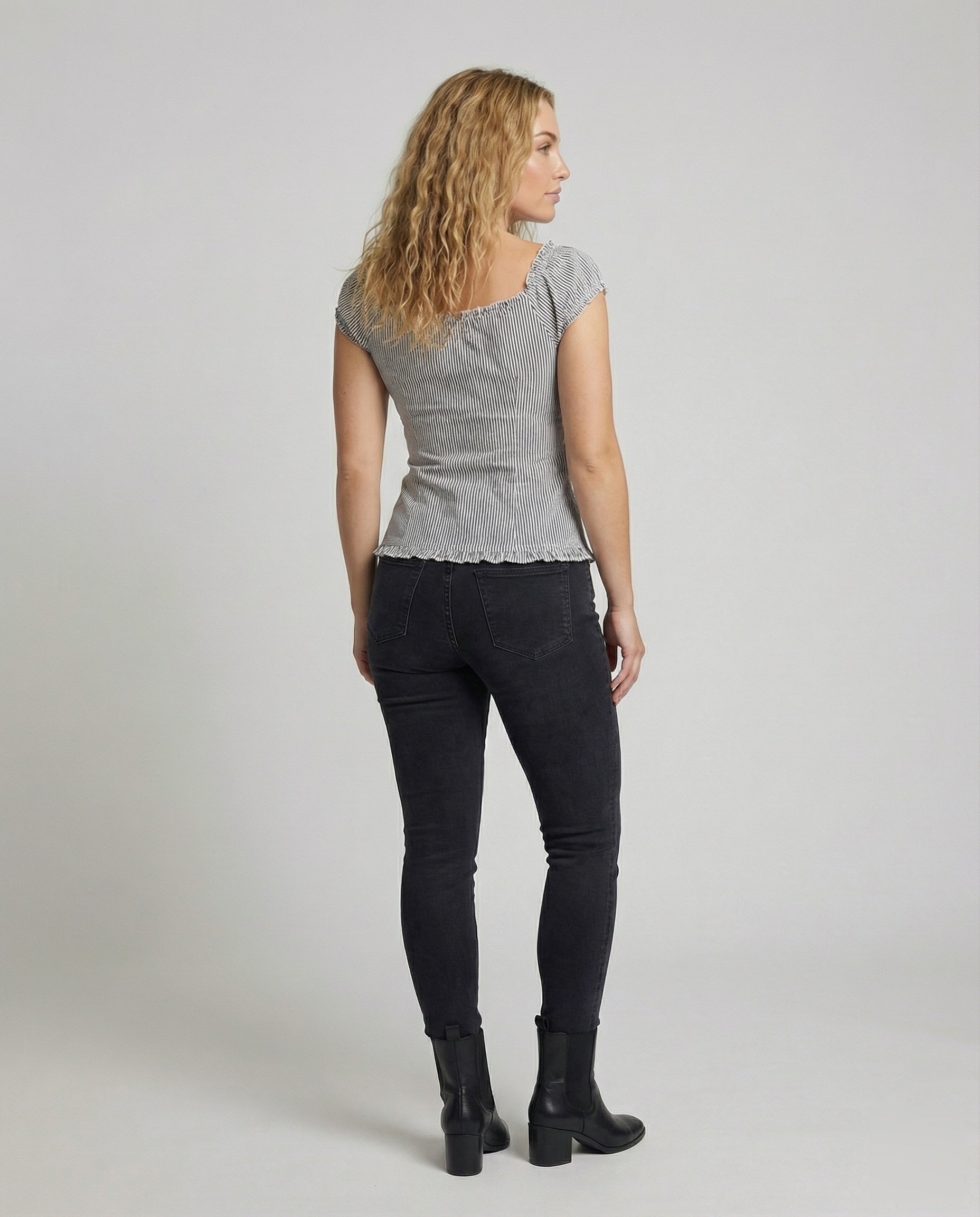 Product 15566629830986 - back_view