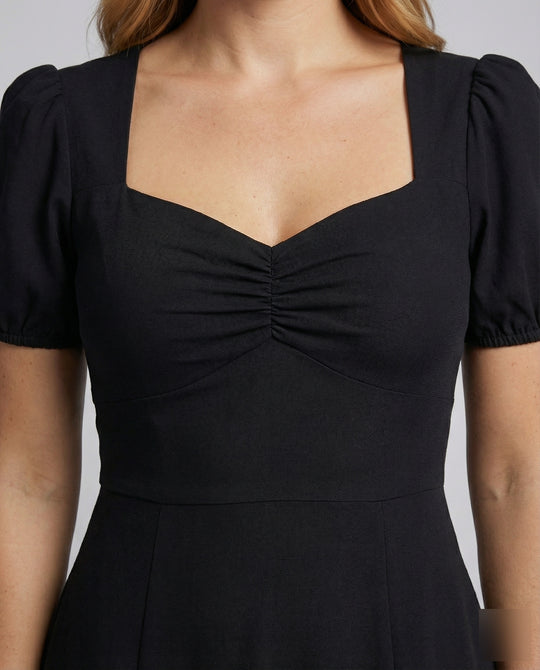 Product 15566673903946 - close_up_detail
