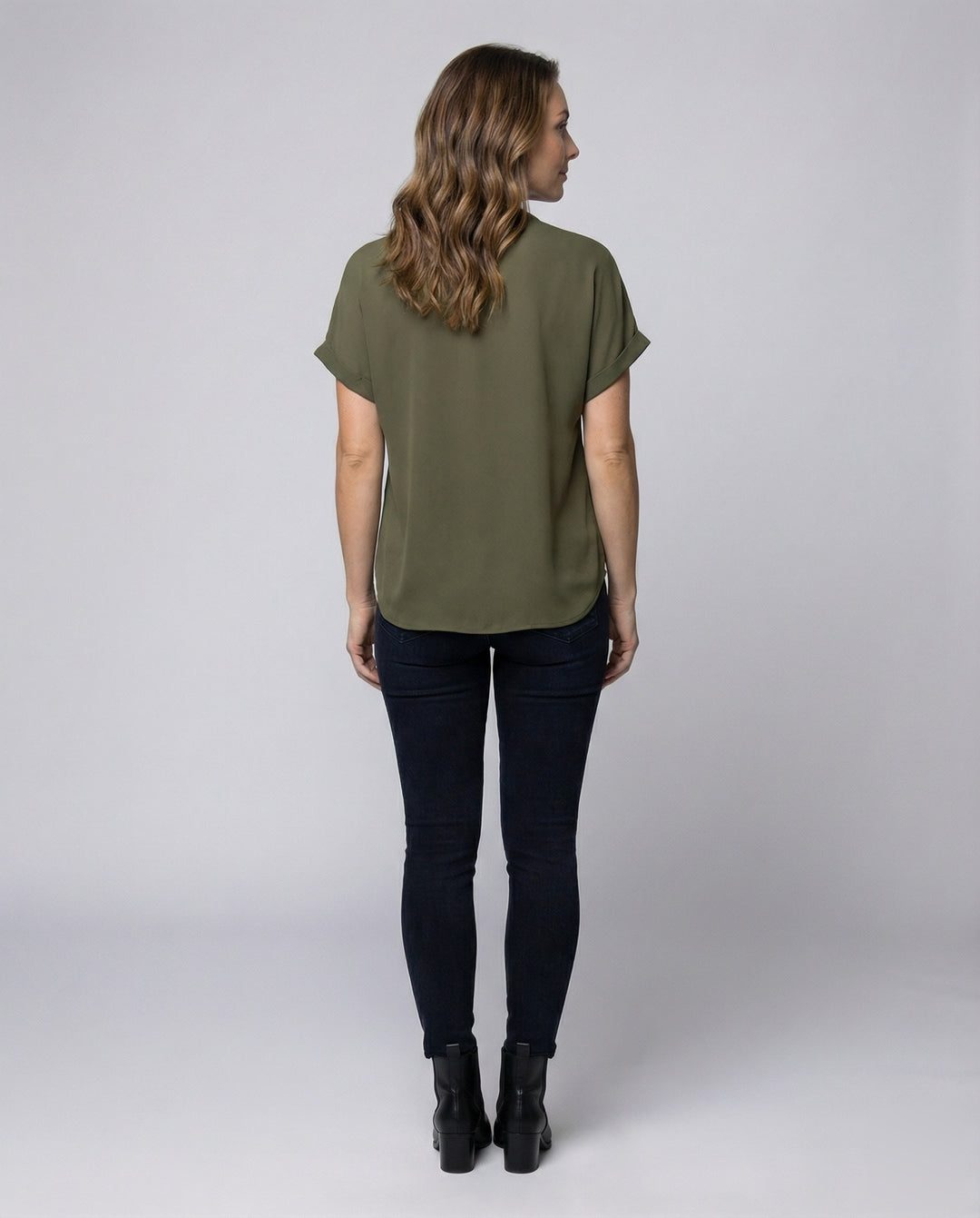 Product 15566679671114 - back_view