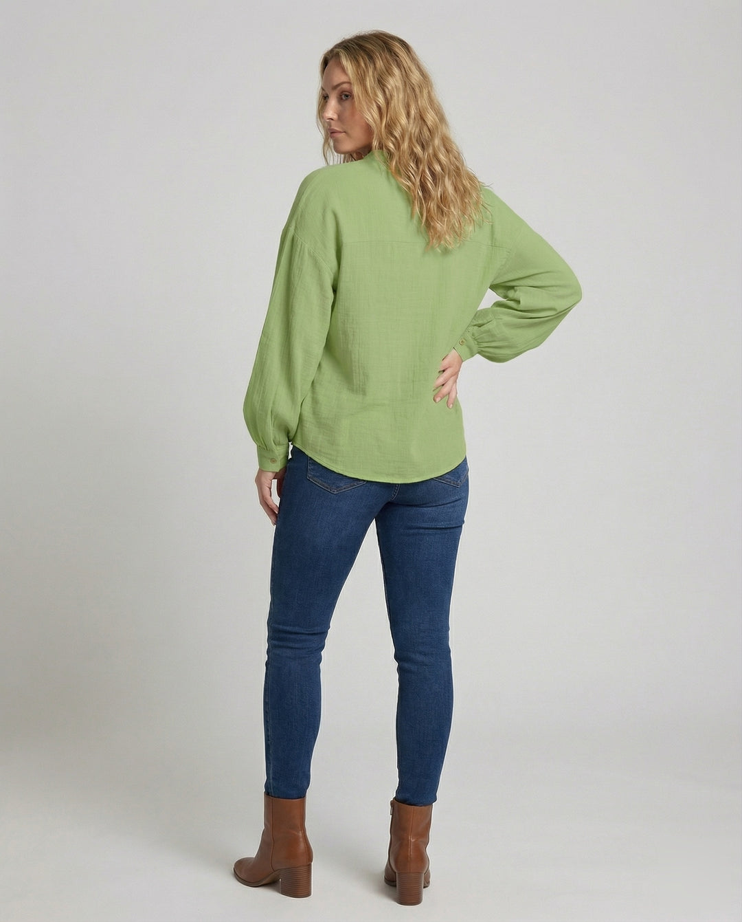 Product 15566685929802 - back_view
