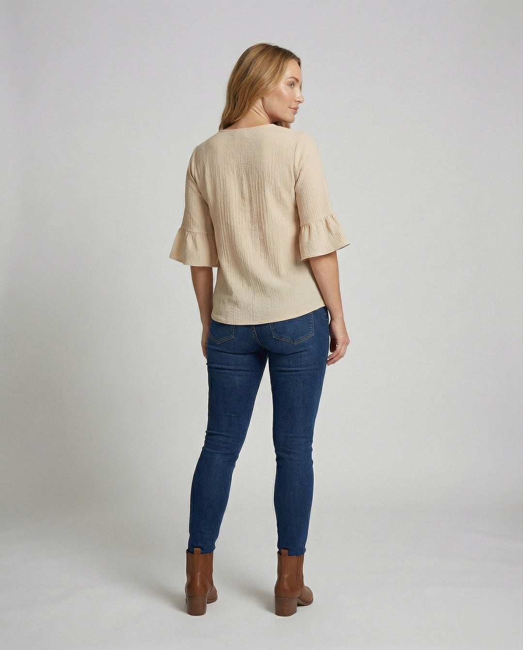 Product 15566686716234 - back_view