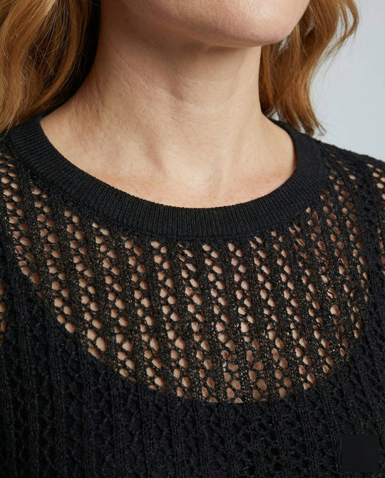 Product 15566688944458 - close_up_detail