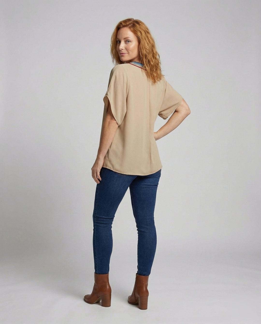 Product 15566689861962 - back_view